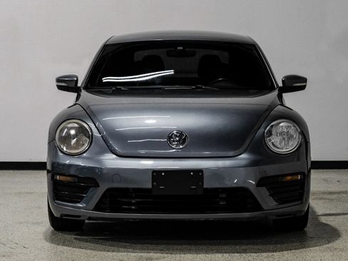 Used 2018 Volkswagen Beetle 2.0T S FWD image 3