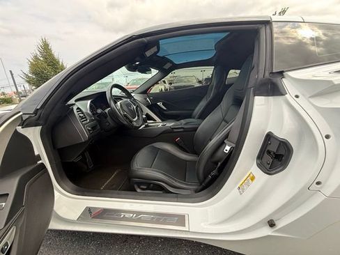 Used 2014 Chevrolet Corvette Stingray Coupe RWD image 19