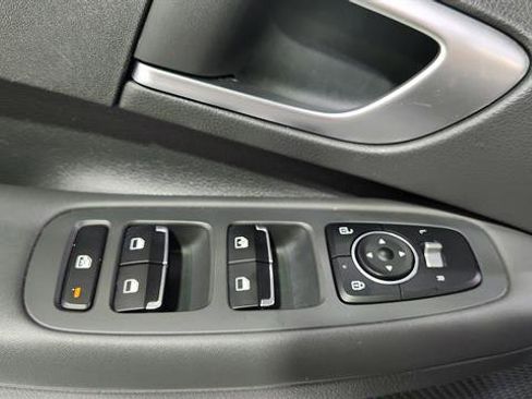 Used 2022 Hyundai Sonata SE image 17