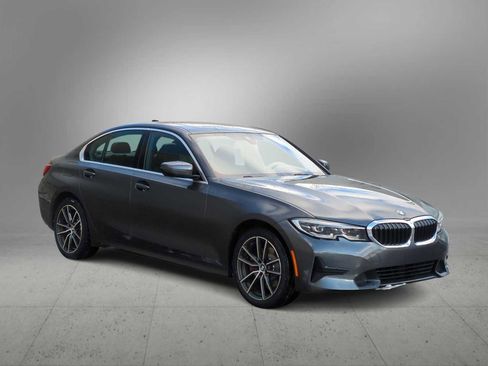 Certified 2022 BMW 330i xDrive Sedan w/ Premium Package image 2