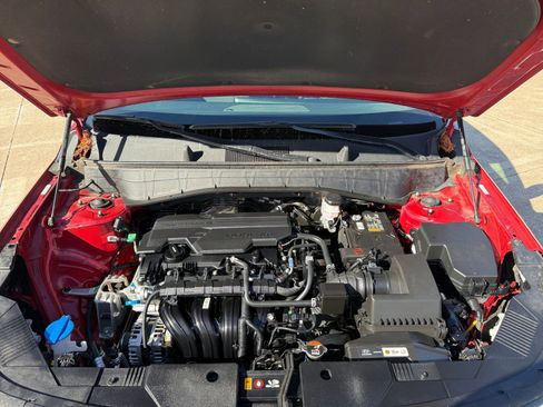 Used 2025 Hyundai Kona SEL image 32