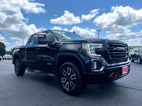 Used 2021 GMC Sierra 1500 AT4 w/ Technology Package image 8