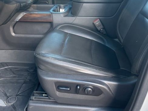 Used 2020 GMC Sierra 1500 SLT image 13