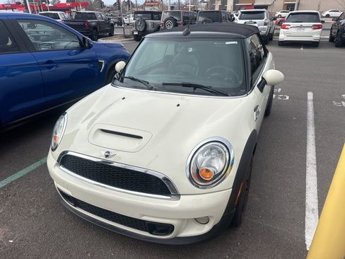 Used 2013 MINI Cooper S image 1