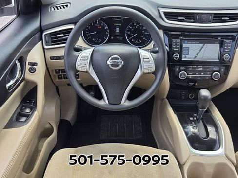 Used 2016 Nissan Rogue SV w/ SV Premium Package AWD/4WD image 12