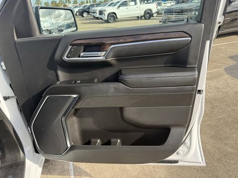 Used 2024 GMC Sierra 1500 SLT image 43