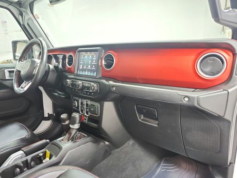 Used 2020 Jeep Gladiator Rubicon AWD/4WD image 37