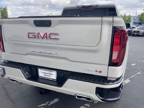 Used 2026 GMC Sierra 1500 AT4 w/ AT4 Premium Package AWD/4WD image 4