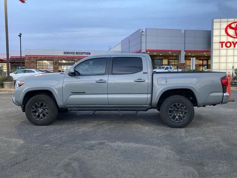 Used 2021 Toyota Tacoma SR5 image 8