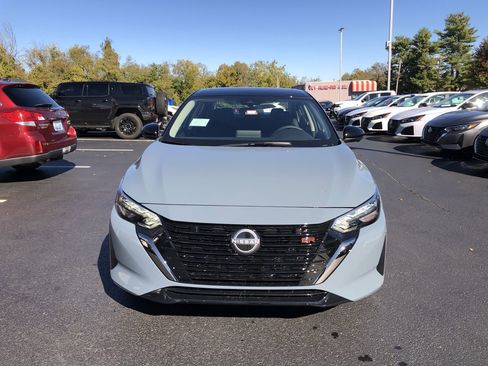 New 2025 Nissan Sentra SR w/ SR Premium Package image 16