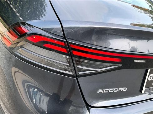Used 2023 Honda Accord EX image 28
