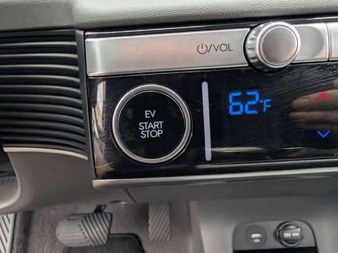 Certified 2024 Hyundai Ioniq 5 SEL RWD image 28