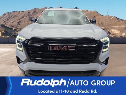 Used 2025 GMC Terrain Elevation w/ Black Edition image 8