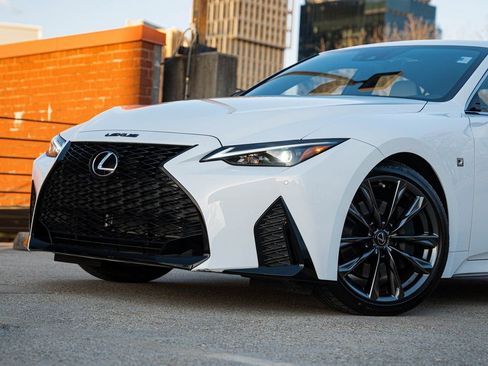 Used 2022 Lexus IS 350 F Sport image 2