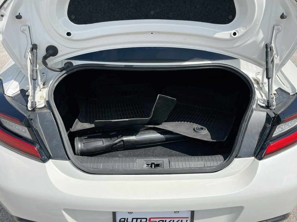 Used 2024 Toyota GR86 Premium RWD image 24
