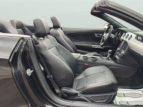 Used 2016 Ford Mustang Premium RWD image 18