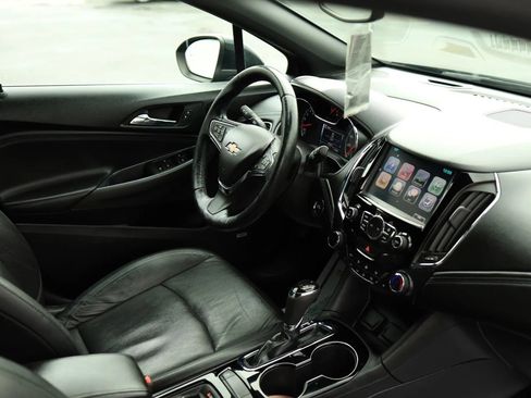 Used 2017 Chevrolet Cruze Premier FWD image 43