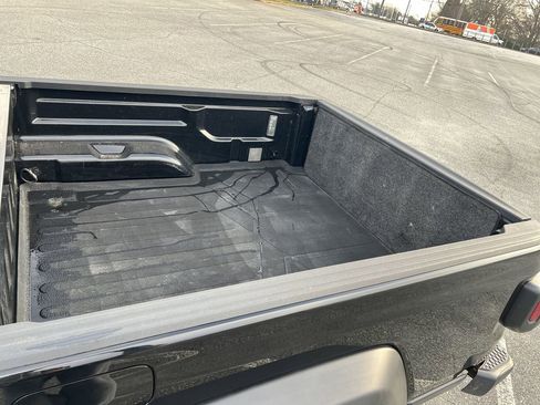 Used 2023 Jeep Gladiator Sport w/ Off Road Group image 22