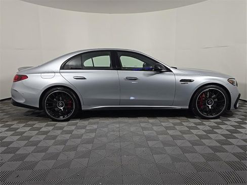 Used 2025 Mercedes-Benz E 53 AMG e 4MATIC Sedan image 8