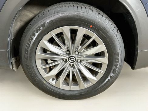 Used 2025 MAZDA CX-90 3.3 Turbo w/ Select Package AWD/4WD image 11
