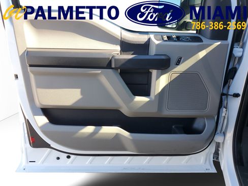 Used 2022 Ford F250 XL w/ Power Equipment Group image 13