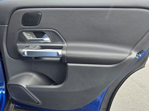 Certified 2025 Mercedes-Benz GLB 250 4MATIC image 25