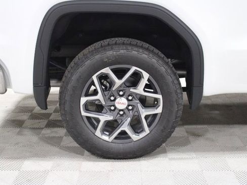 New 2026 GMC Sierra 1500 SLE w/ X31 Off-Road Package AWD/4WD image 43