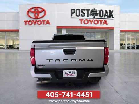 Used 2024 Toyota Tacoma TRD Off-Road AWD/4WD image 6