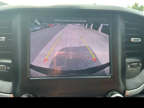 Used 2021 RAM 1500 Big Horn AWD/4WD image 6