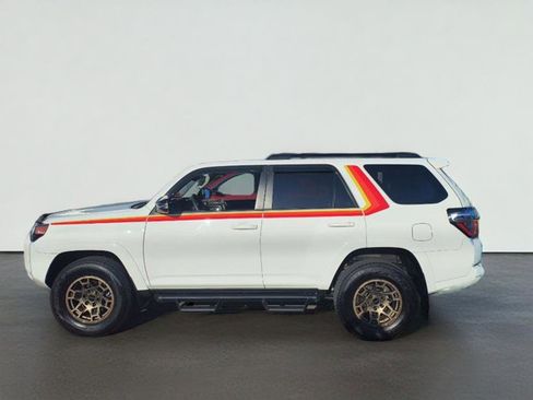 Used 2023 Toyota 4Runner 40th Anniversary SE AWD/4WD image 2