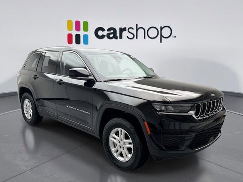 Used 2023 Jeep Grand Cherokee Laredo image 7