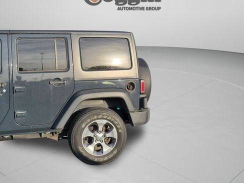 Used 2017 Jeep Wrangler Unlimited Sport w/ Max Tow Package AWD/4WD image 9