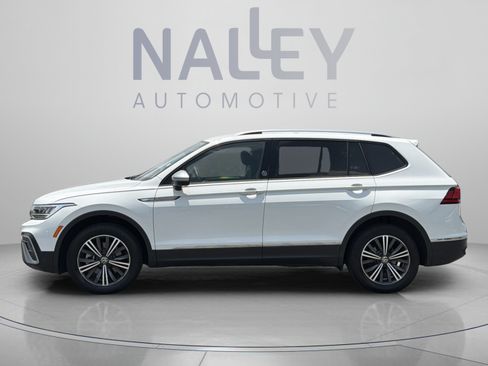 Used 2024 Volkswagen Tiguan Wolfsburg Edition AWD/4WD image 2