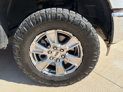 Used 2017 Ford F150 XLT w/ Equipment Group 301A Mid AWD/4WD image 9