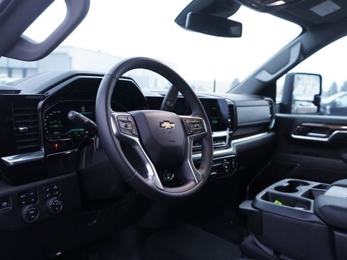 Used 2025 Chevrolet Silverado 3500 LT w/ All Star Edition image 16