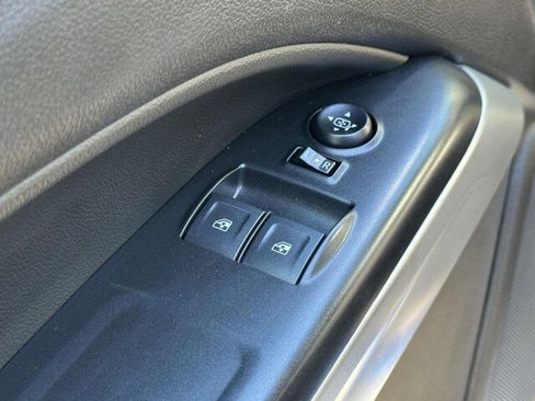 Used 2018 Chevrolet Colorado LT w/ Luxury Package, Chrome image 16