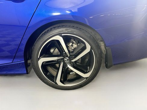 Used 2020 Honda Accord Sport image 11