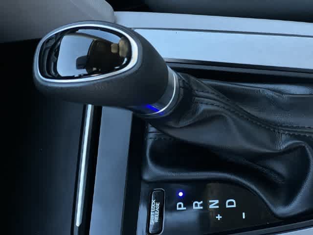 Used 2018 Hyundai Elantra SEL FWD image 16