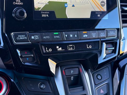 Used 2023 Honda Odyssey Touring image 25