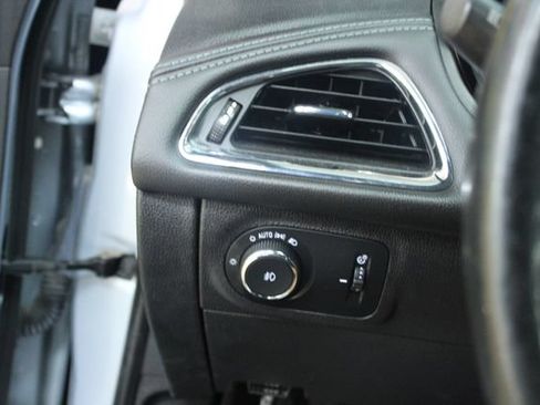 Used 2018 Chevrolet Cruze Premier w/ Premier True North Edition FWD image 14