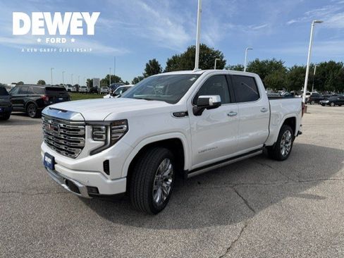 Used 2025 GMC Sierra 1500 Denali w/ Denali Reserve Package AWD/4WD image 3