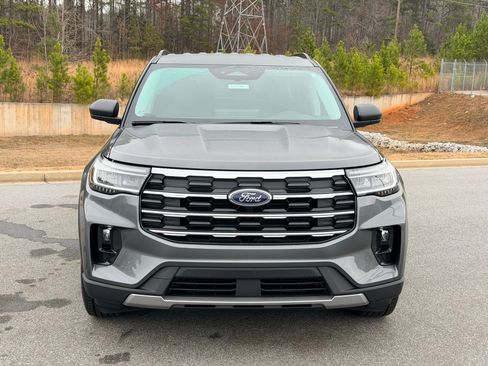 New 2026 Ford Explorer Active w/ Active Comfort Package image 2