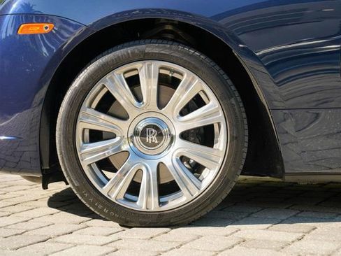 Used 2016 Rolls-Royce Dawn image 14