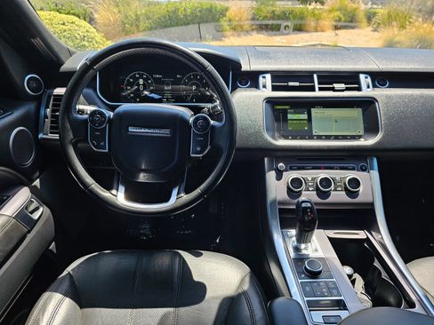 Used 2017 Land Rover Range Rover Sport HSE AWD/4WD image 24