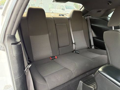 Used 2022 Dodge Challenger GT RWD image 17