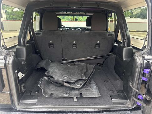 Used 2020 Jeep Wrangler Unlimited Sport S AWD/4WD image 14