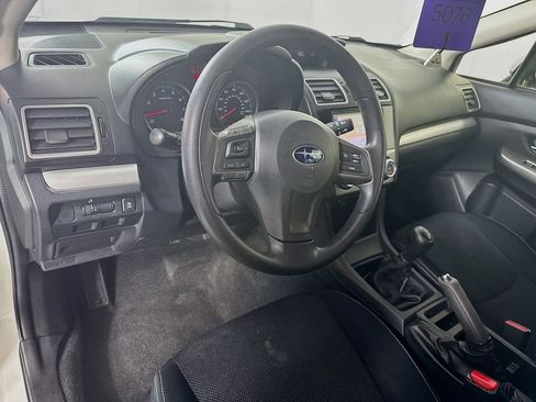 Used 2015 Subaru Crosstrek 2.0i Premium AWD/4WD image 9