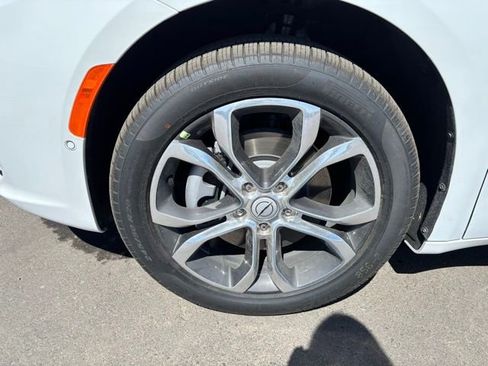 New 2026 Chrysler Pacifica Pinnacle AWD/4WD image 10