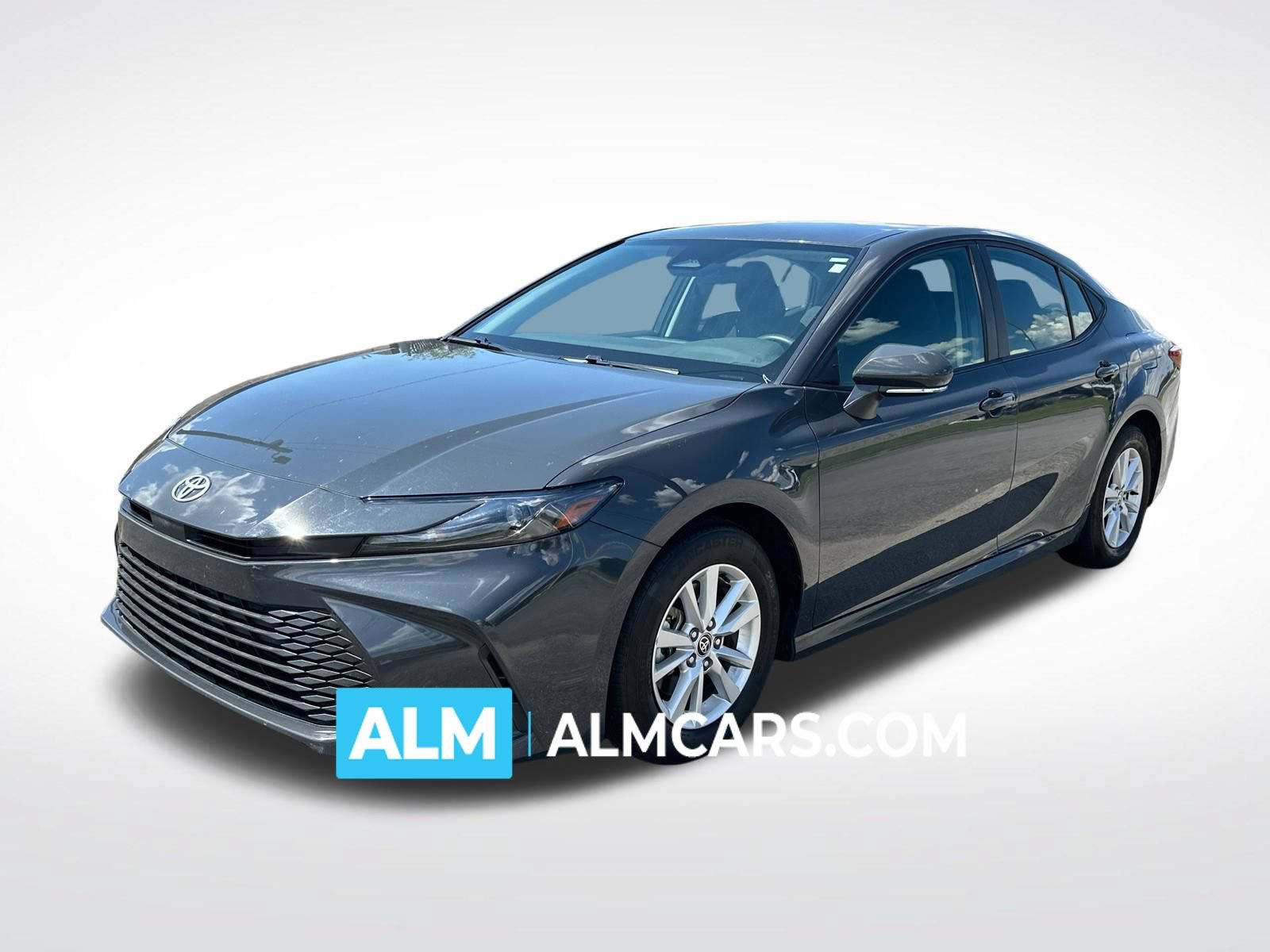 Used 2025 Toyota Camry LE FWD image 1