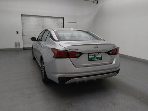 Used 2024 Nissan Altima 2.5 SV image 6